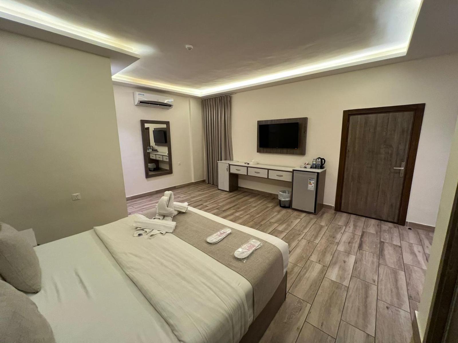 Sky Hotel Aqaba Exterior foto