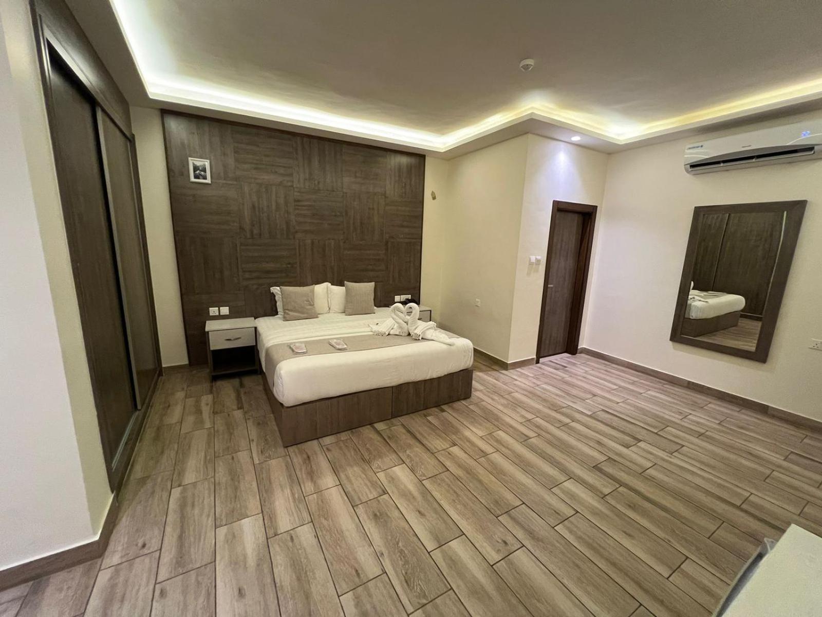 Sky Hotel Aqaba Exterior foto
