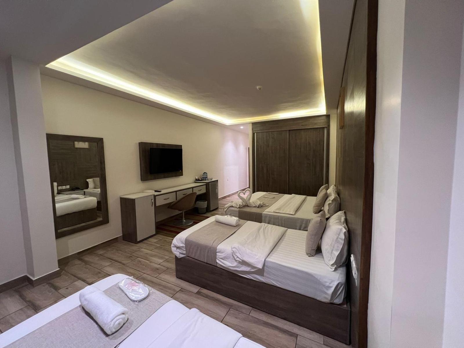 Sky Hotel Aqaba Exterior foto