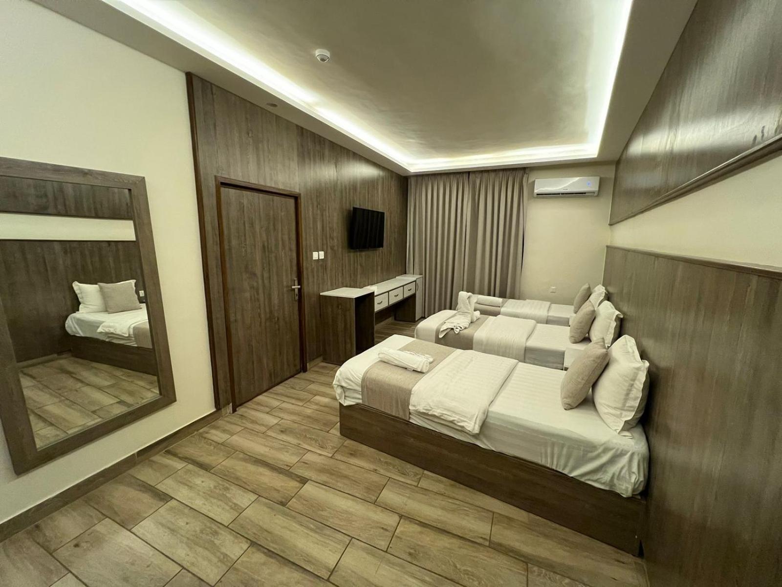 Sky Hotel Aqaba Exterior foto