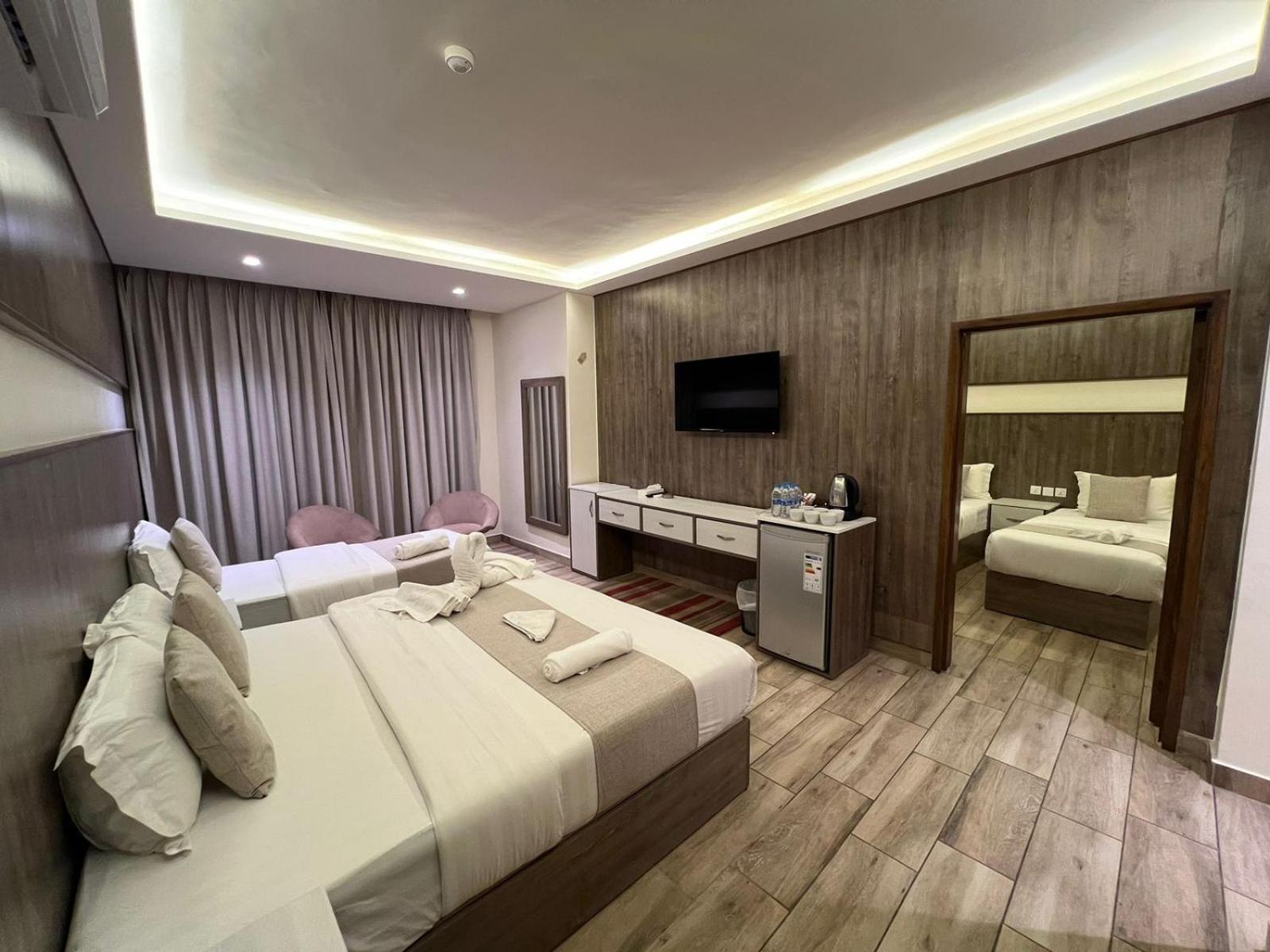 Sky Hotel Aqaba Exterior foto